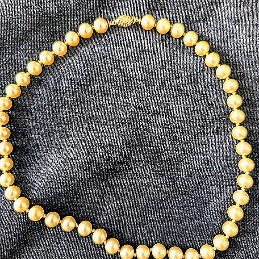 MARVELLA Faux Pearl Necklace